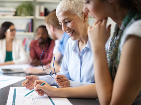 senior strategic consultant providing advice