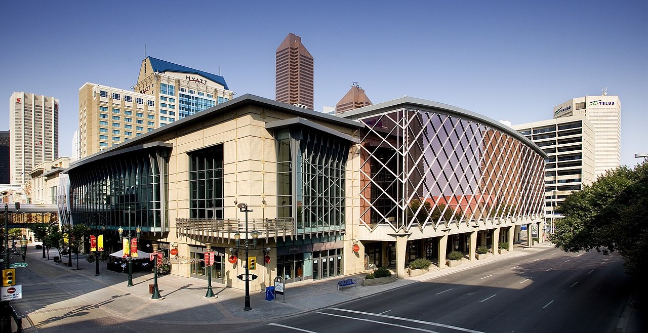 Photo of the Telus Convention Centre